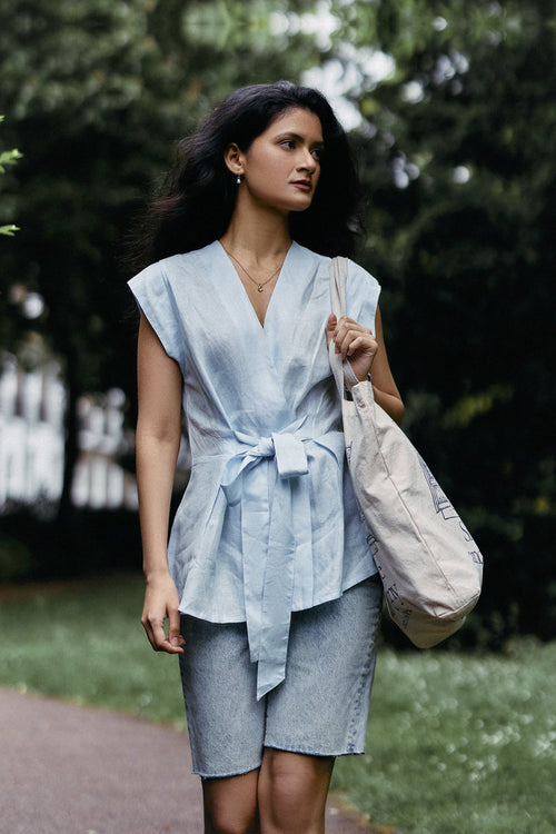 Power Moves Short Sleeve Top In Blue