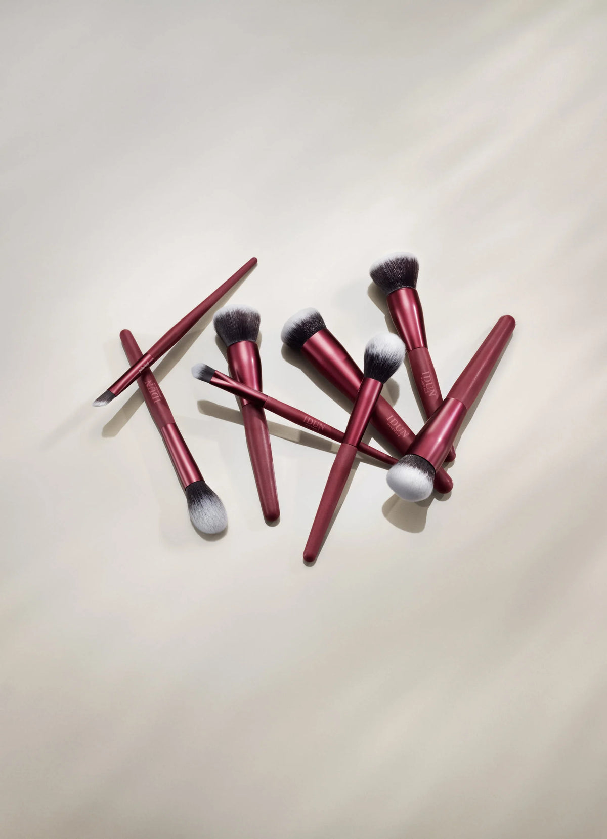 brushes and accessories