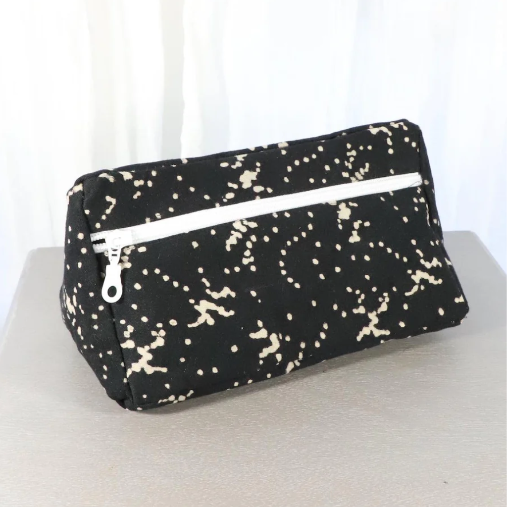 Cosmetics & Toiletry Bags