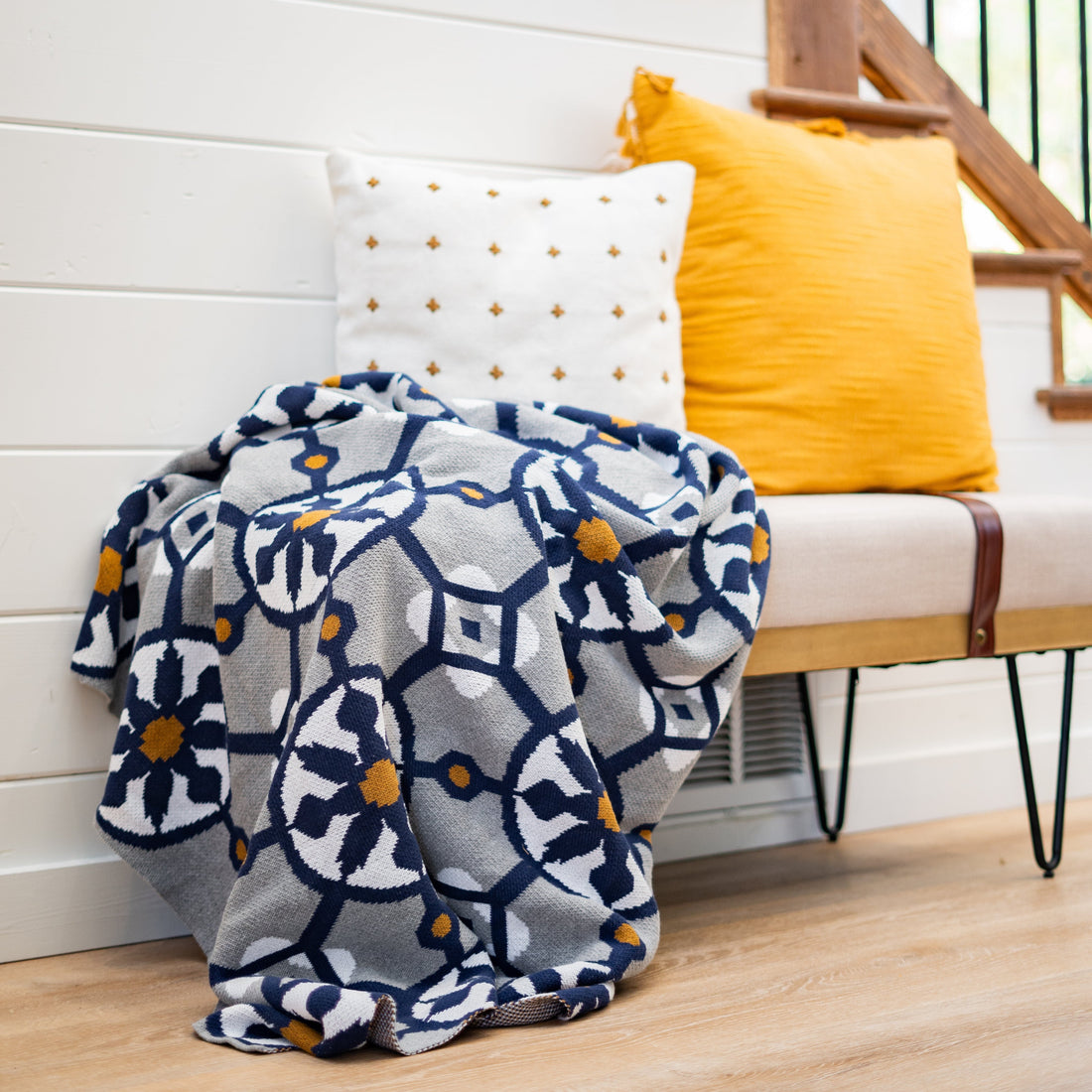 Cushions & Throws