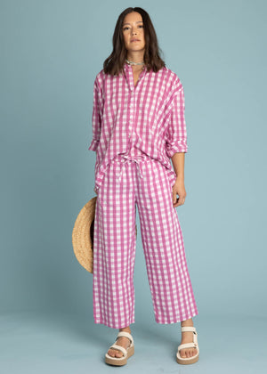 Relaxed Boyfriend Shirt - Gingham Picnic Dahlia