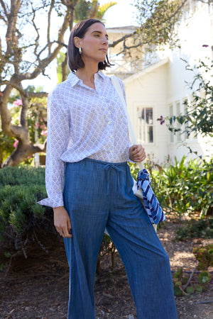 Good Boyfriend Shirt - Sunflower Cornflower Blue