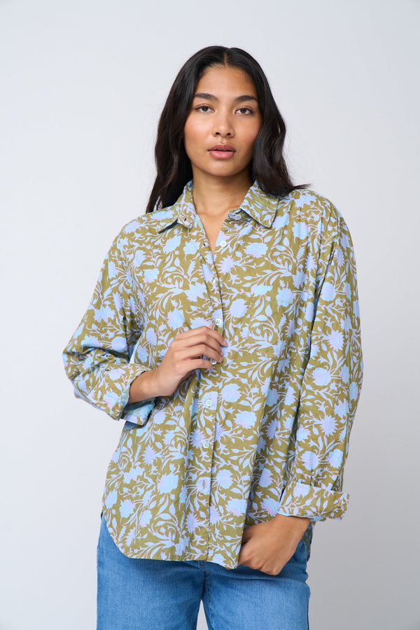 Good Boyfriend Shirt - Floral Escape Glacier Blue Overdye