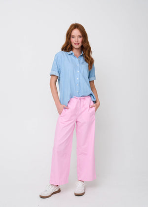 Good Boyfriend Shirt - Short Sleeve Chambray Light Wash