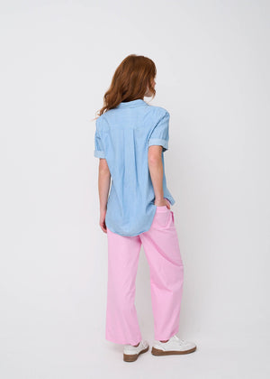 Good Boyfriend Shirt - Short Sleeve Chambray Light Wash