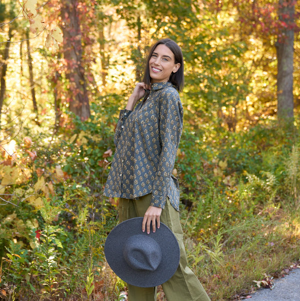 Good Boyfriend Shirt - Rockport Floral Charcoal