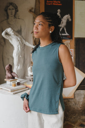 Cleo Tank in Aegean