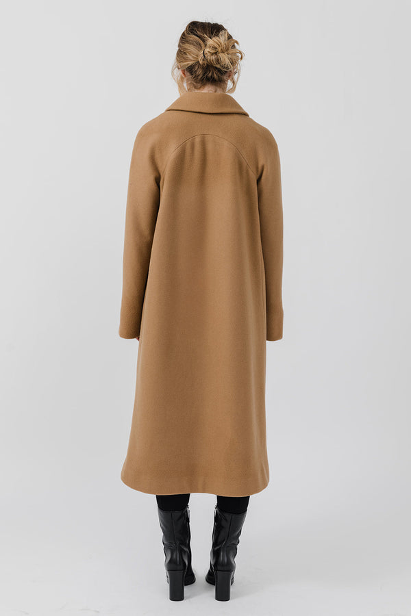 The Mag Mile - Wool Coat in Camel