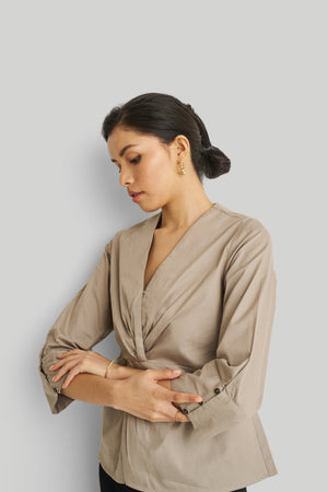 Front Twist Top in Ecru