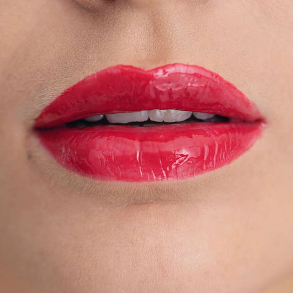 LIP GLOSS