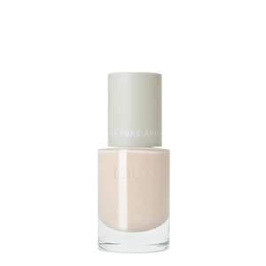 NAIL POLISH
