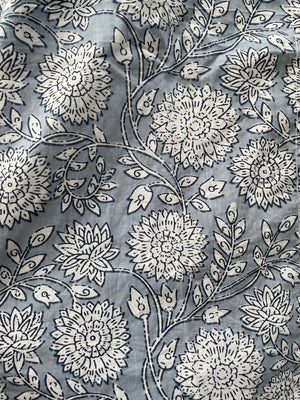 Good Boyfriend Shirt - Hydrangea Beauty Cornflower Blue