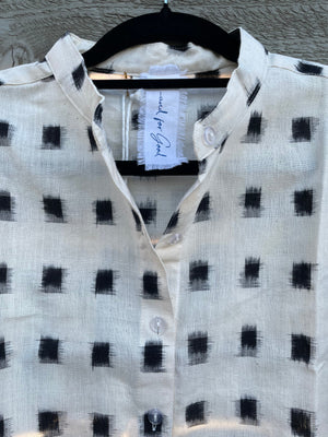 Good Boyfriend Shirt with Mandarin Collar - Ikat Squares Natural Black