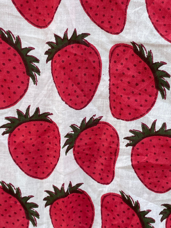 Good Boyfriend Shirt - Strawberry