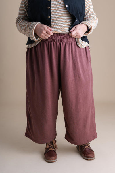 Weekend Pants in Russet