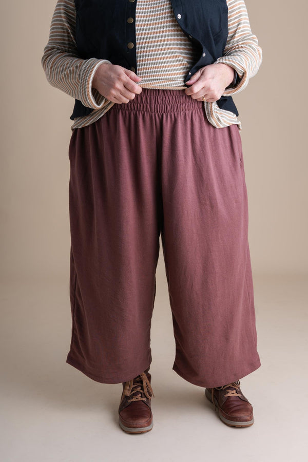 Weekend Pants in Russet