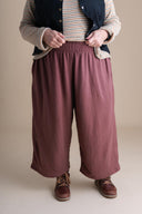 Weekend Pants in Russet