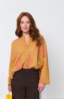 Relaxed Boyfriend Shirt - Cameo Floral Overdye Fawn