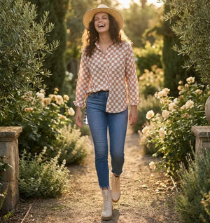 Good Boyfriend Shirt - Checkerboard Mocha