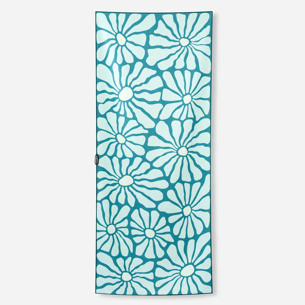 Original Towel: Lazy Daisy Seafoam Green