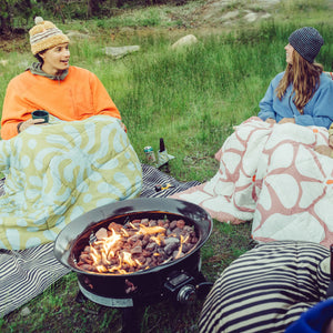 Graphene Puffer Blanket: Happy Flowers Desert Clay