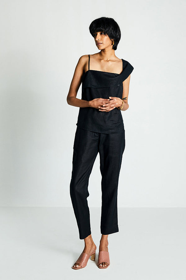 The Wandering Wave Top in Black