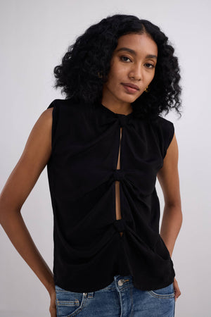 The Knot-so-Basic Top in Black