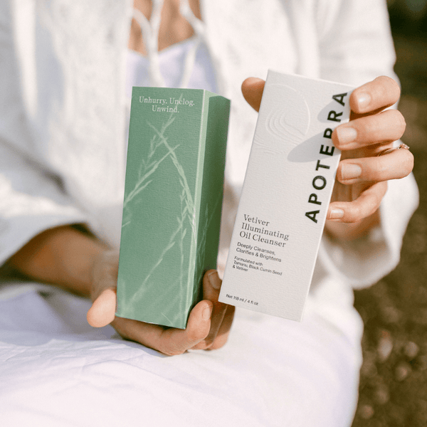 Vetiver Illuminating Oil Cleanser