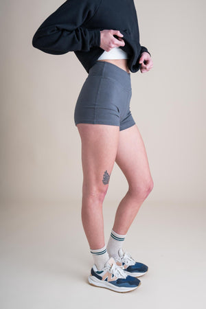 Yoga Shorts in Concrete