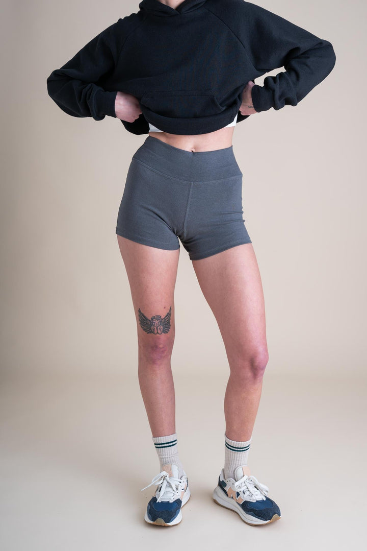 Yoga Shorts in Concrete