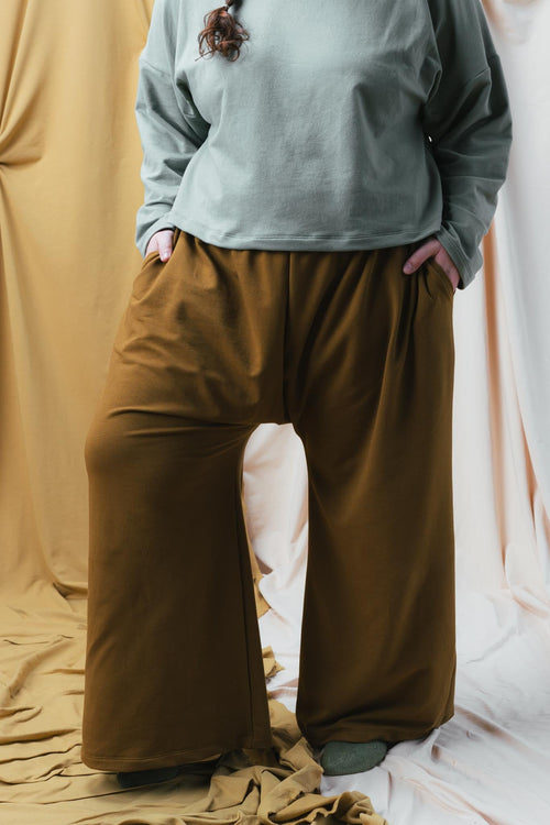 Zinat Pant in Almond