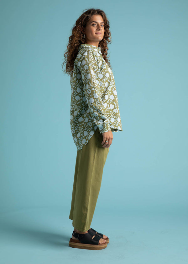 Good Boyfriend Shirt - Floral Escape Olive Oil & Cerulean