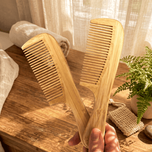 Bamboo Wide Tooth Comb with Handle | Pointed Tips