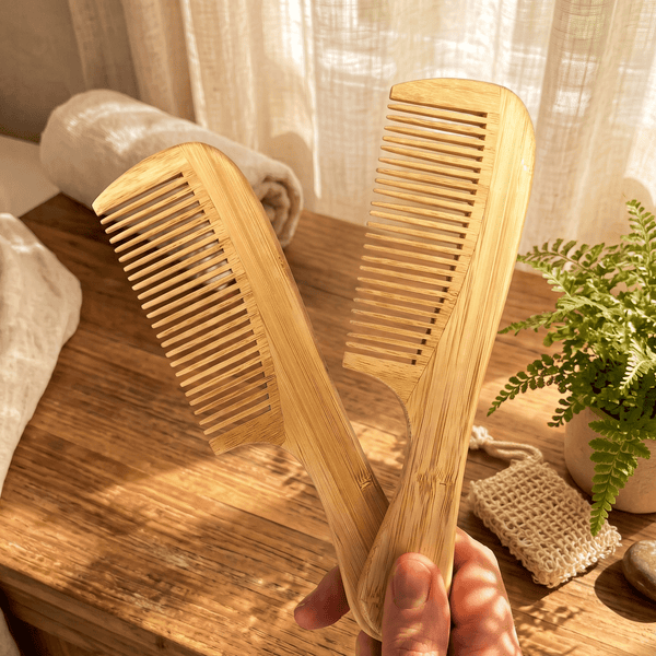 Bamboo Wide Tooth Comb with Handle | Pointed Tips