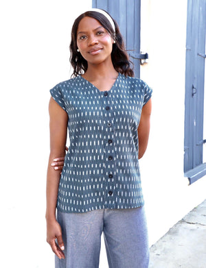 Black Iris Button Top