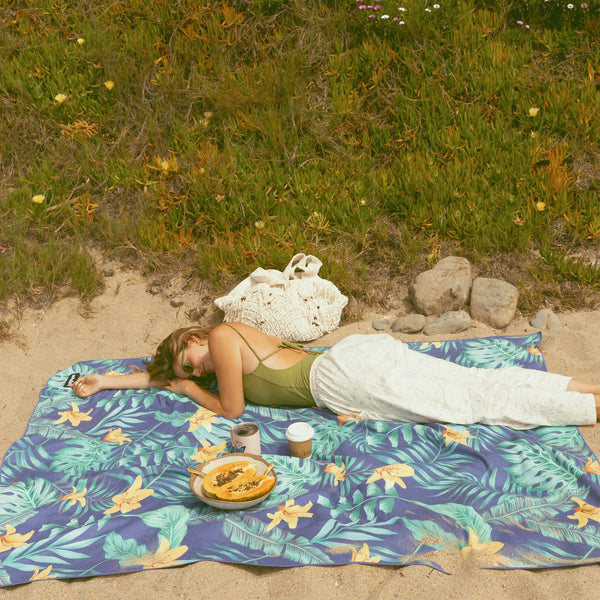 Blanket Towel: Palms Dusk