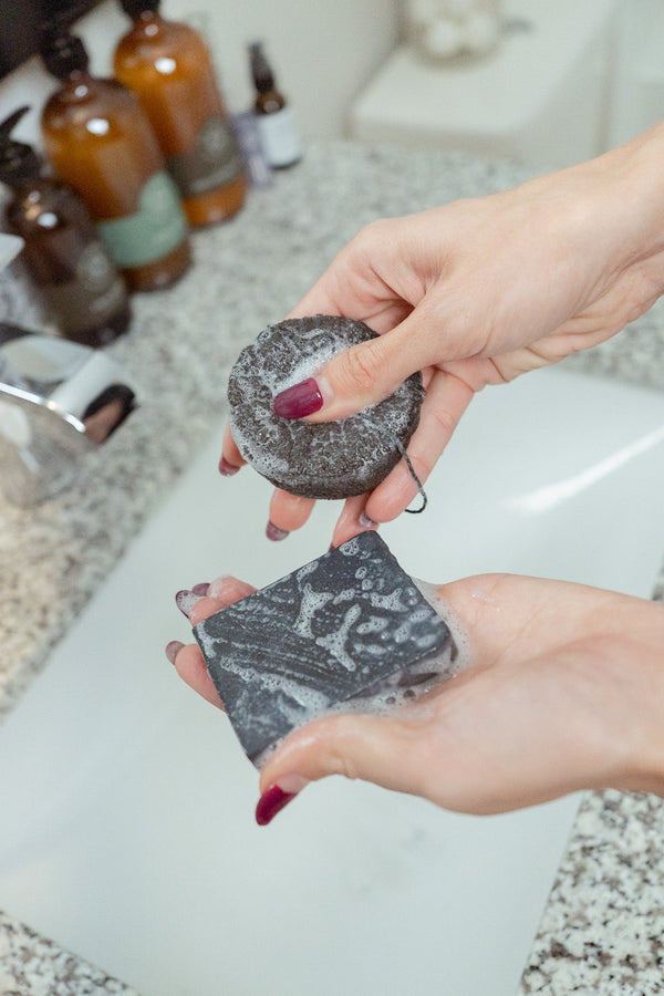 SOLIDSILK® ONYX - Facial Cleansing Bar - No Tox Life®