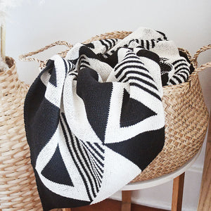 Envie Throw