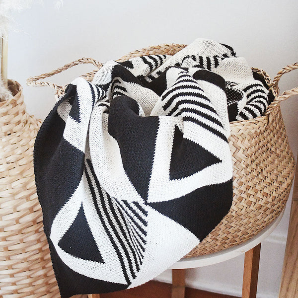 Envie Throw