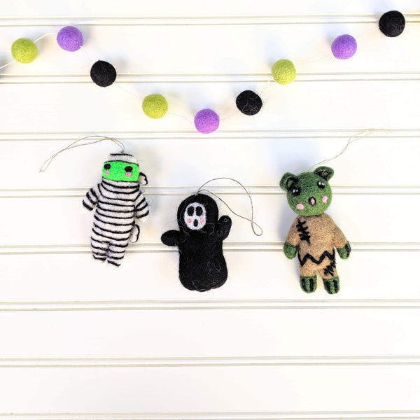 Hocus Pocus - Eco Garland
