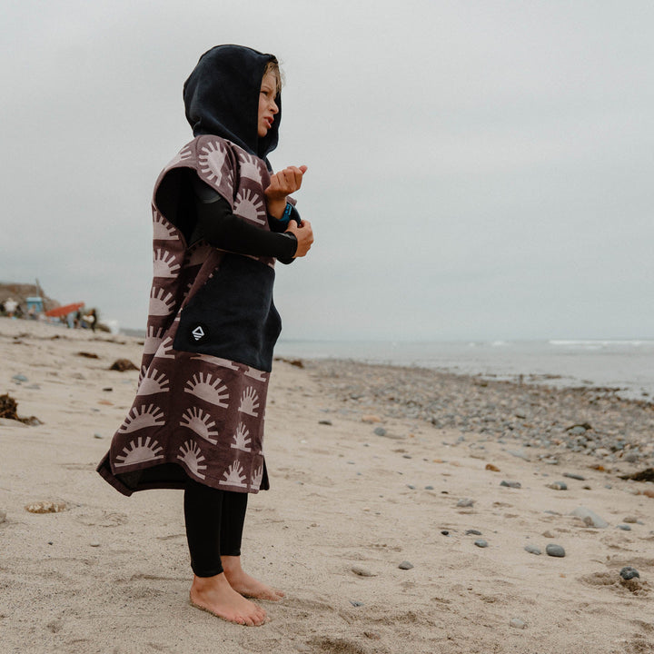 Kids Changing Poncho: Sunshine Burgundy