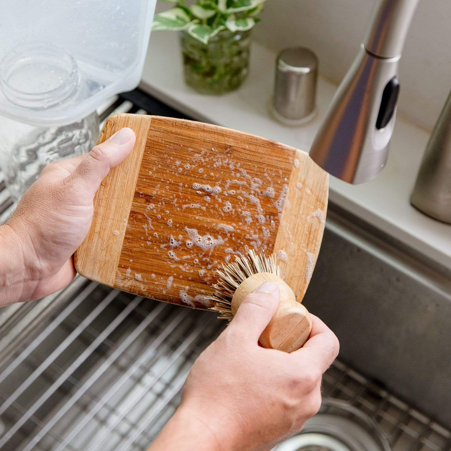 The Zero Waste Store Pot Scrubber - Thumbnail 5