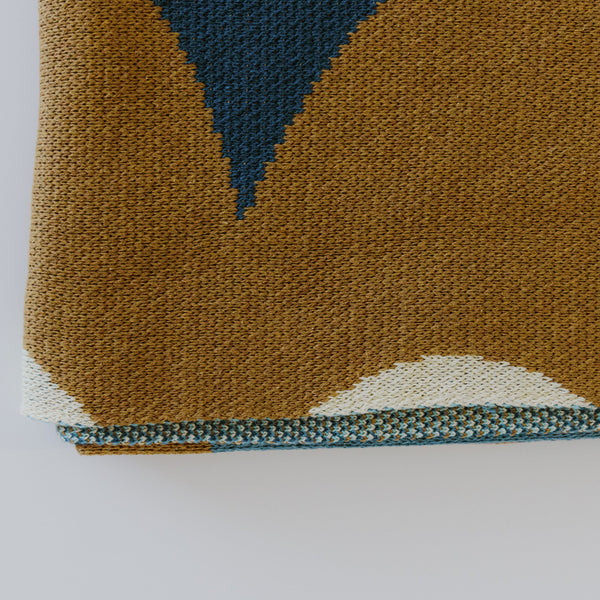 Flourish Throw