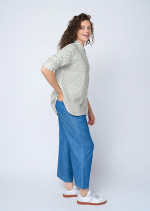 Good Boyfriend Shirt - Sunflower Olive