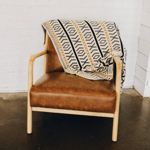 Otok Throw