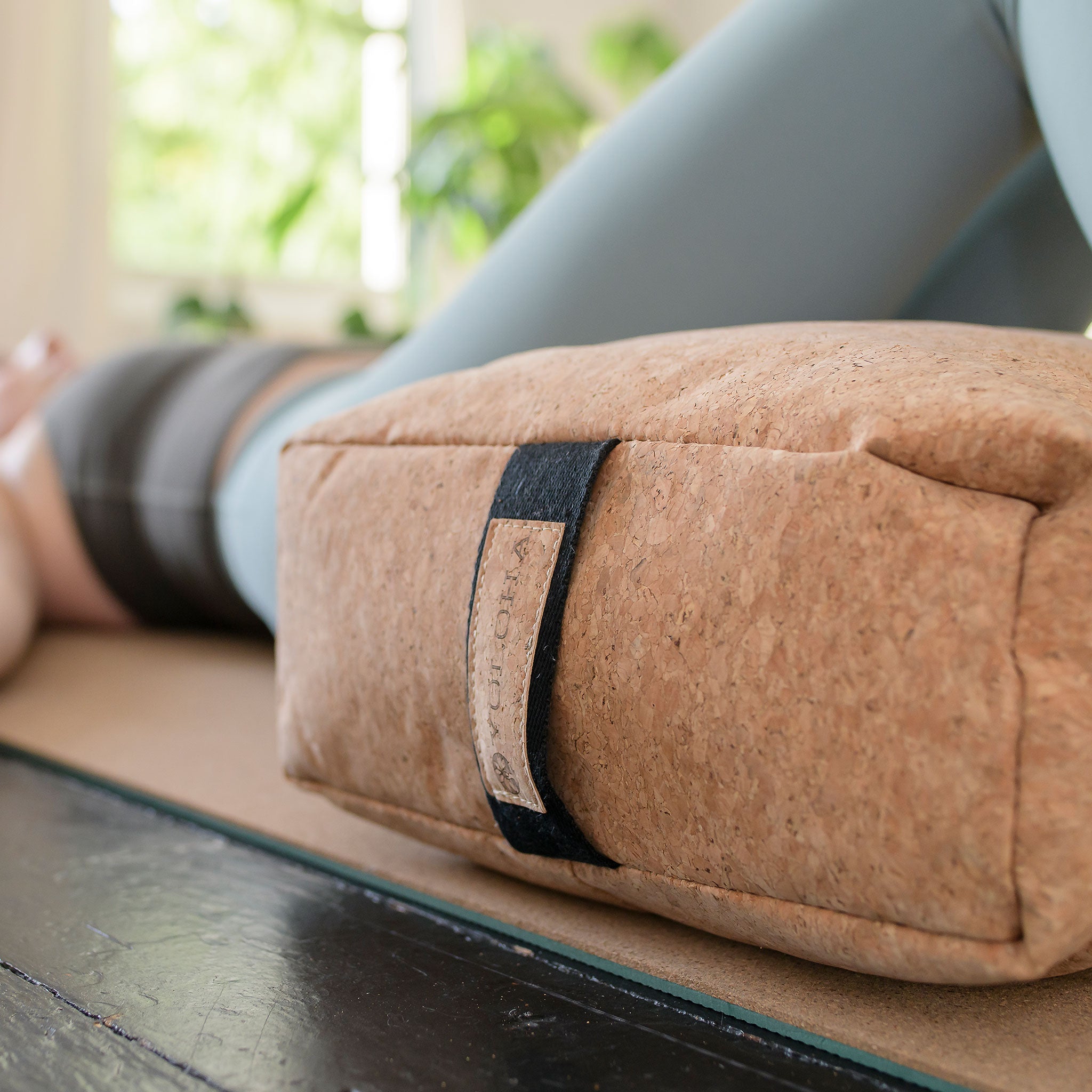 Yoloha Yoga Cork Bolster - Thumbnail 4