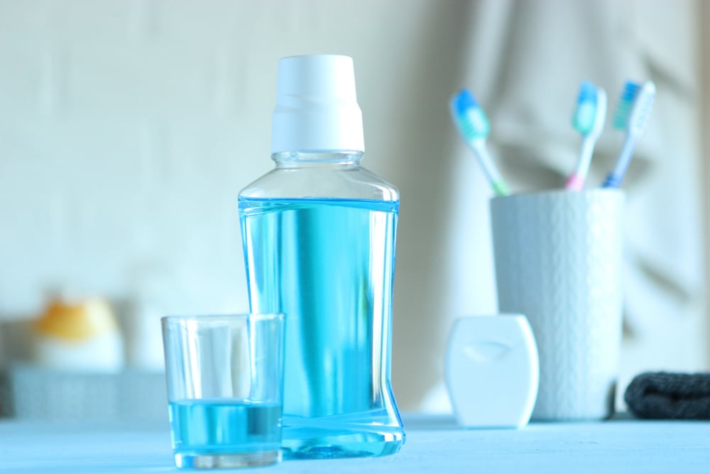 Shifting Gaia|Greening Your Rinse: A Deep Dive into the Best Natural Mouthwashes for Eco-Friendly Oral Care